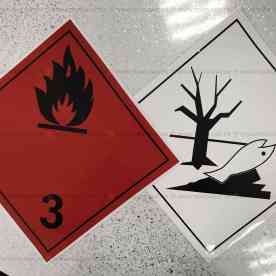 Наклейка опасный груз